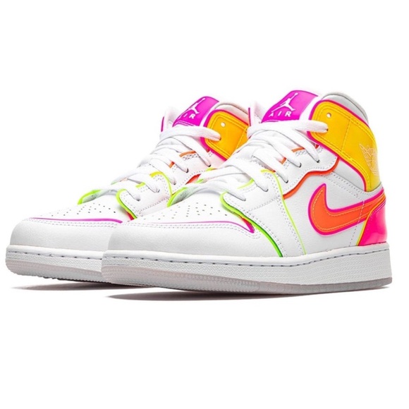 Nike Shoes - Nike Air Jordan 1 Mid Edge Glow 7.5